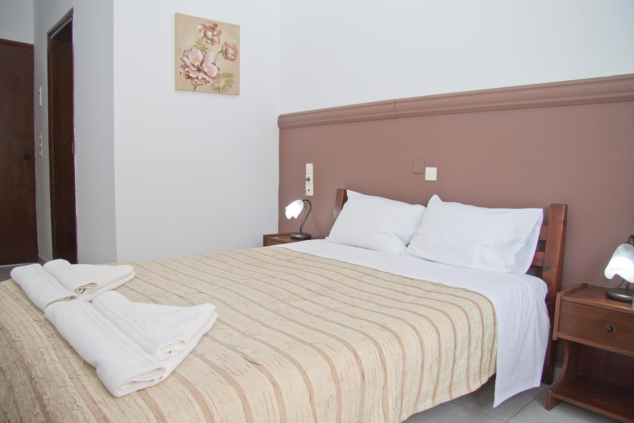 Danaos Hotel ハニア エクステリア 写真