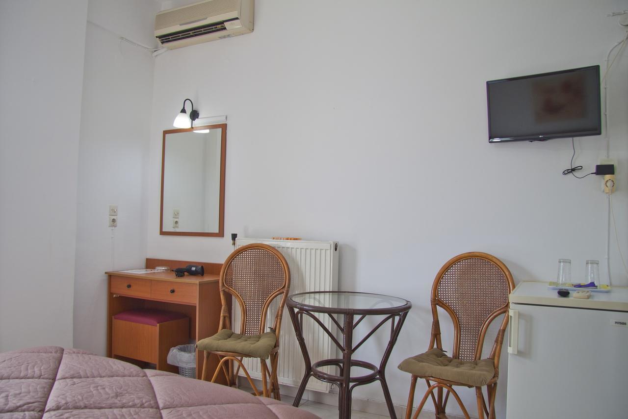 Danaos Hotel ハニア エクステリア 写真