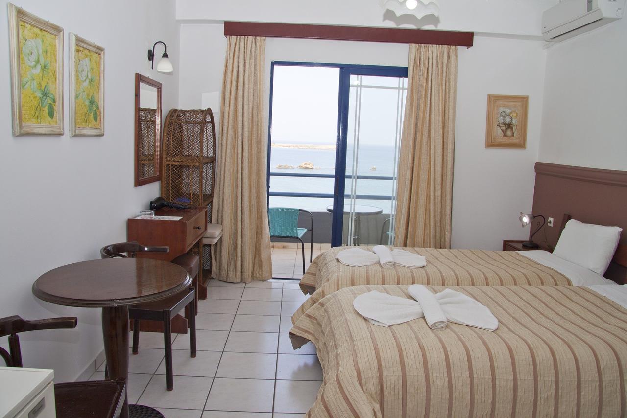 Danaos Hotel ハニア エクステリア 写真