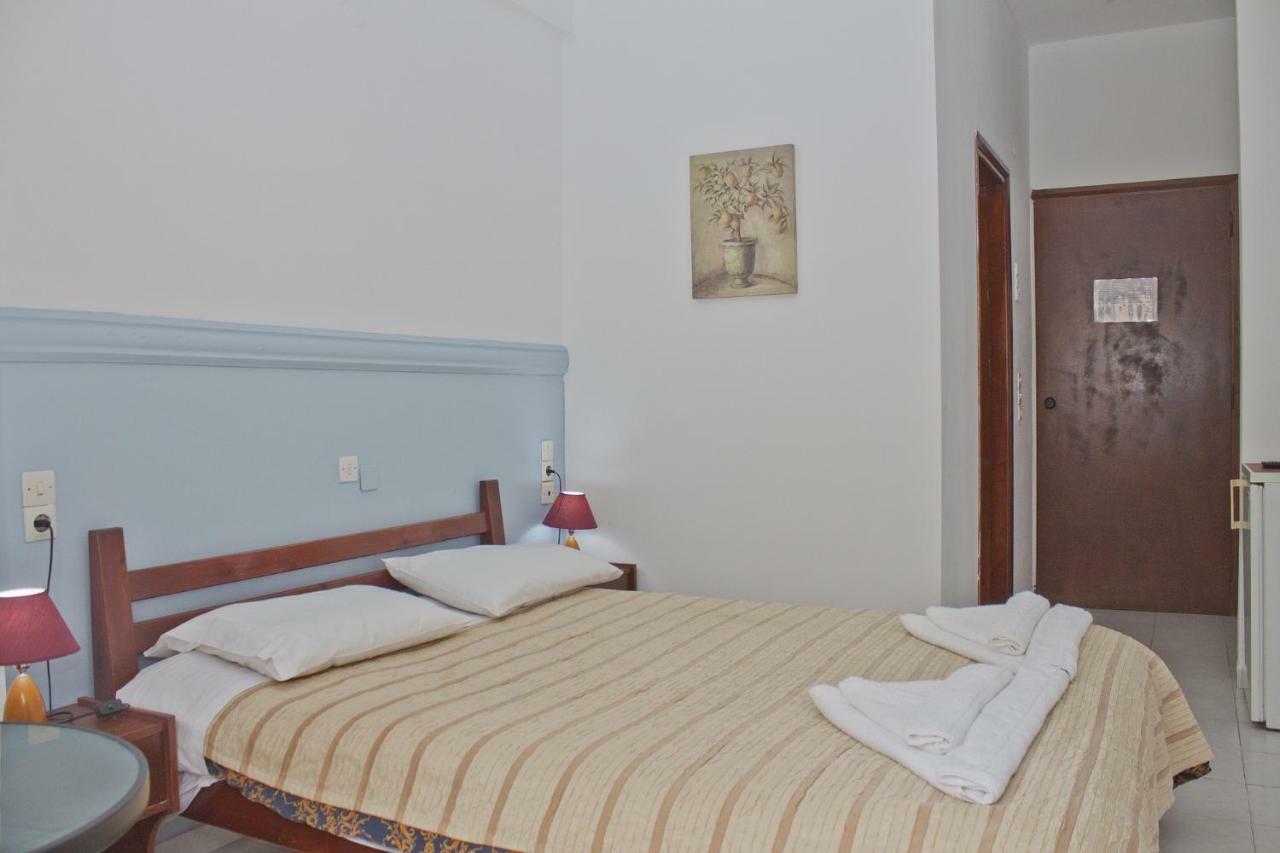 Danaos Hotel ハニア エクステリア 写真