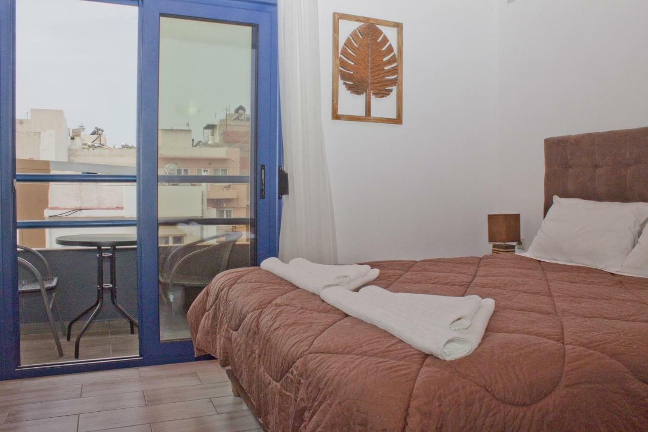 Danaos Hotel ハニア エクステリア 写真